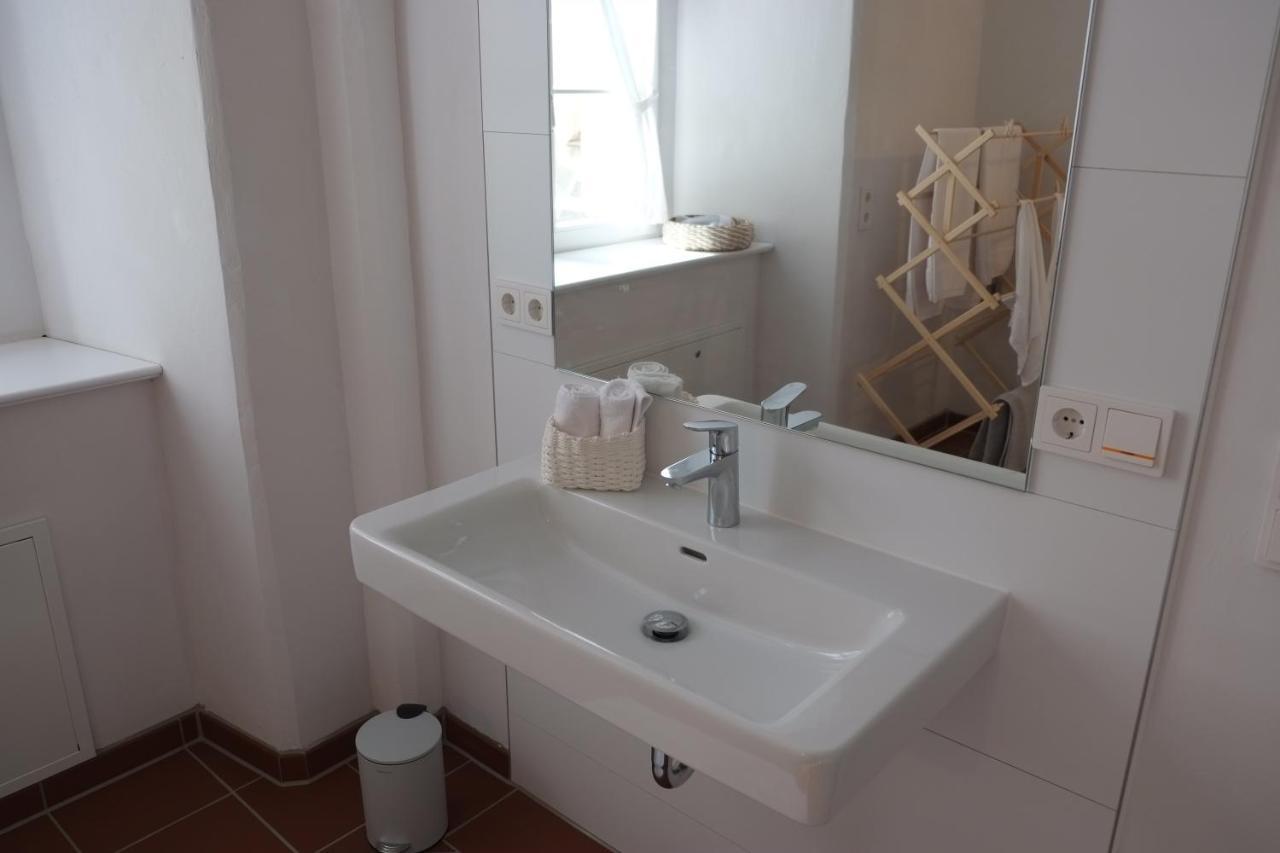 60Qm Wohnung Naabtal Im Historischen Pfarrhaus Pielenhofen Exteriör bild